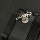 Berloque Duplo Tênis + Run