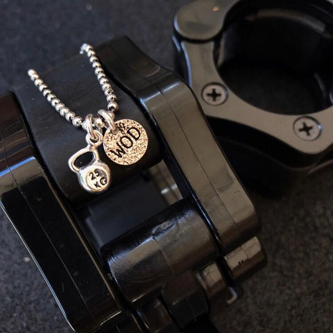 Colar Kettlebell 25kg + WOD