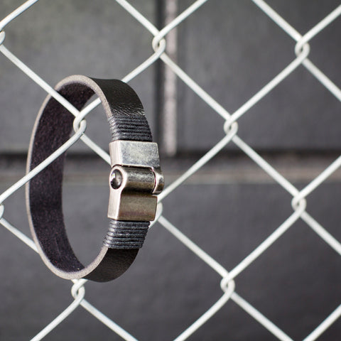 Pulseira couro (larga)